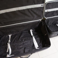 Aston Martin V8 Vantage Coupé Kofferset Hinterer Kofferraum 4-tlg. -Berühmtes Gepäck Geschäft 1048210 AstonMartinV8Vantage5