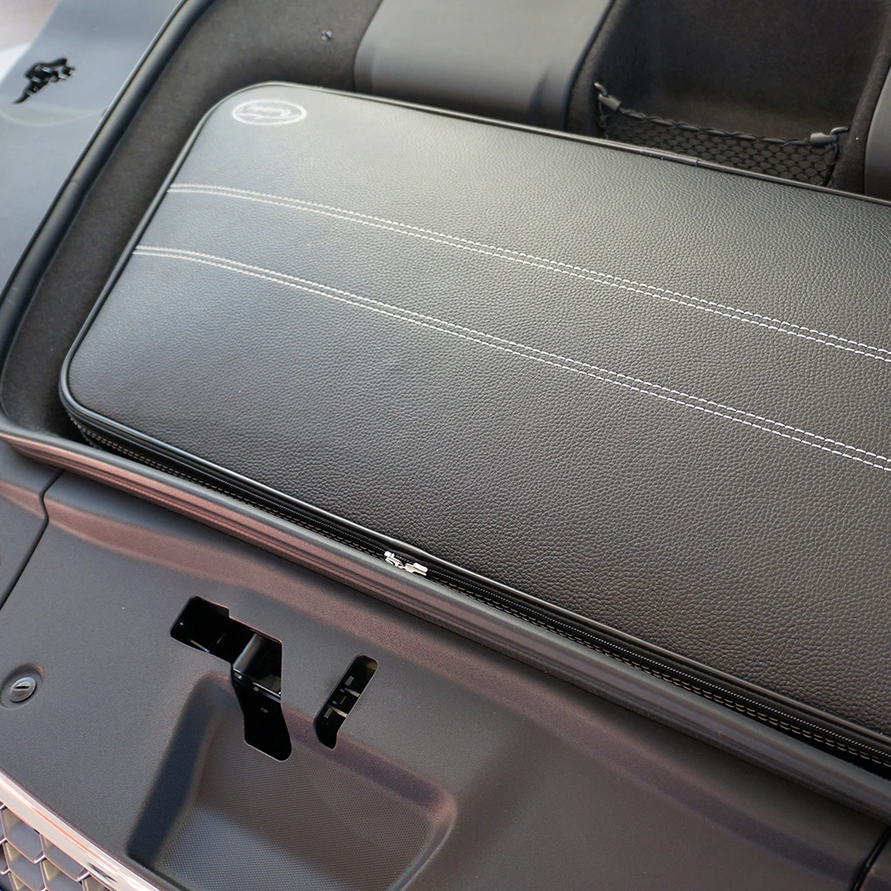 Audi R8 Spyder/Roadster (EU) Bis 2015 Kofferset Teilleder 2-tlg. 4 Audi R8 Spyder/Roadster (EU) Bis 2015 Kofferset Teilleder 2-tlg. – Bild 2