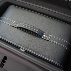 Audi R8 Spyder/Roadster (EU) Bis 2015 Kofferset Teilleder 2-tlg. 7 Audi R8 Spyder/Roadster (EU) Bis 2015 Kofferset Teilleder 2-tlg. -Berühmtes Gepäck Geschäft 1048219 31AB3