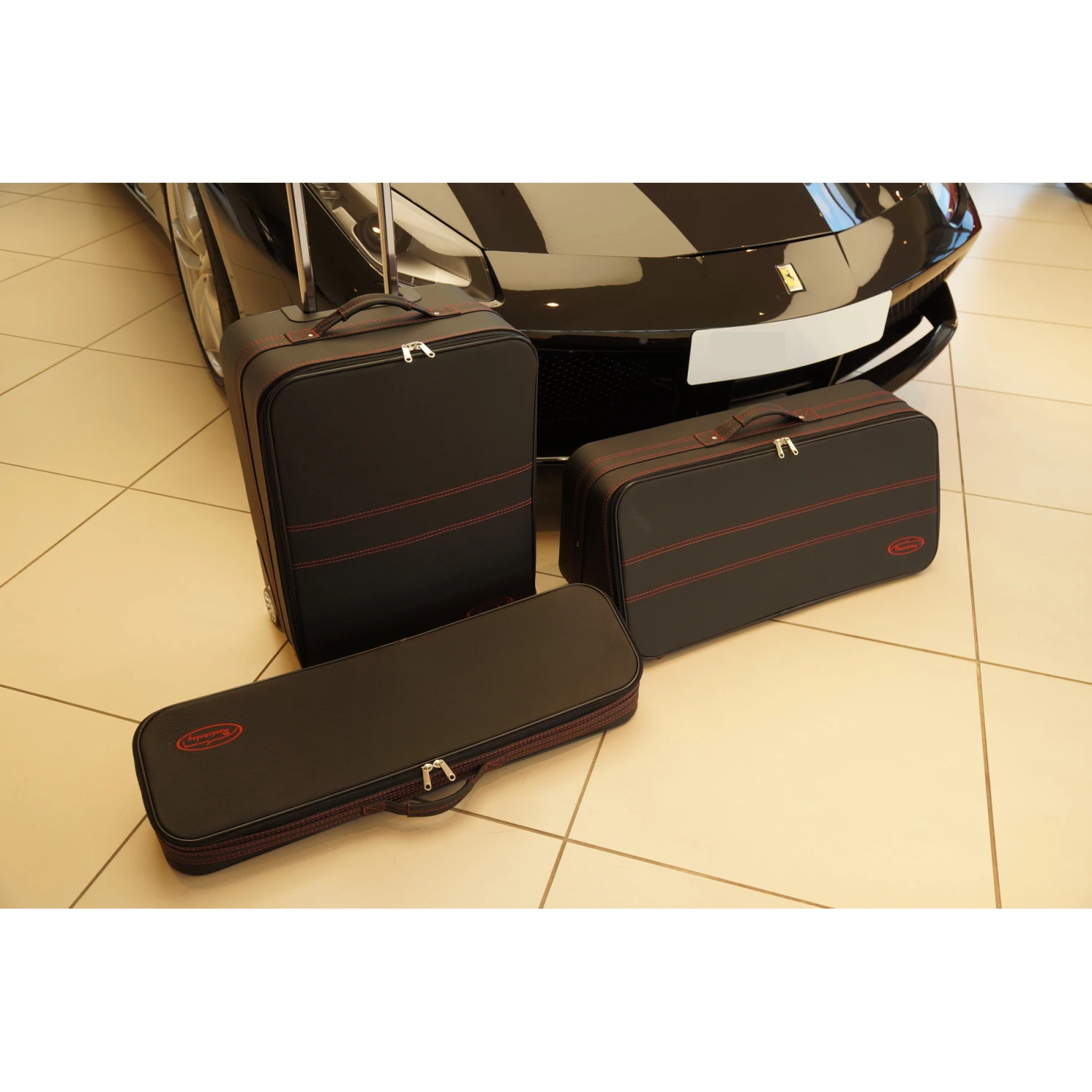 Ferrari 458 Italia/Spider + 488 GTB/Spider (EU-Version) - 3-tlg. Kofferset Kofferraum - Rote Naht 7 Ferrari 458 Italia/Spider + 488 GTB/Spider (EU-Version) - 3-tlg. Kofferset Kofferraum - Rote Naht – Bild 5