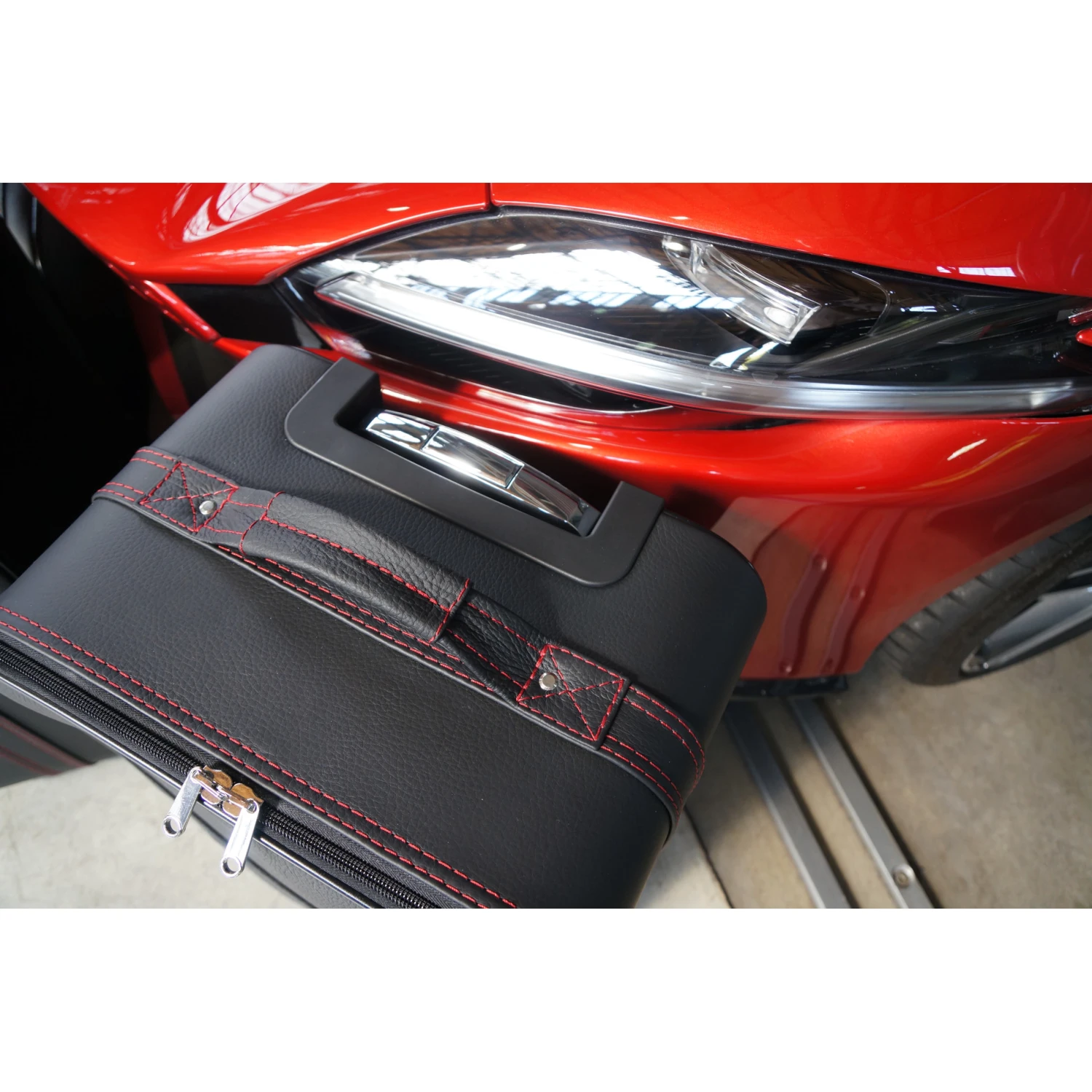 Ferrari Roma - 3-tlg. Kofferset Kofferraum 8 Ferrari Roma - 3-tlg. Kofferset Kofferraum – Bild 6