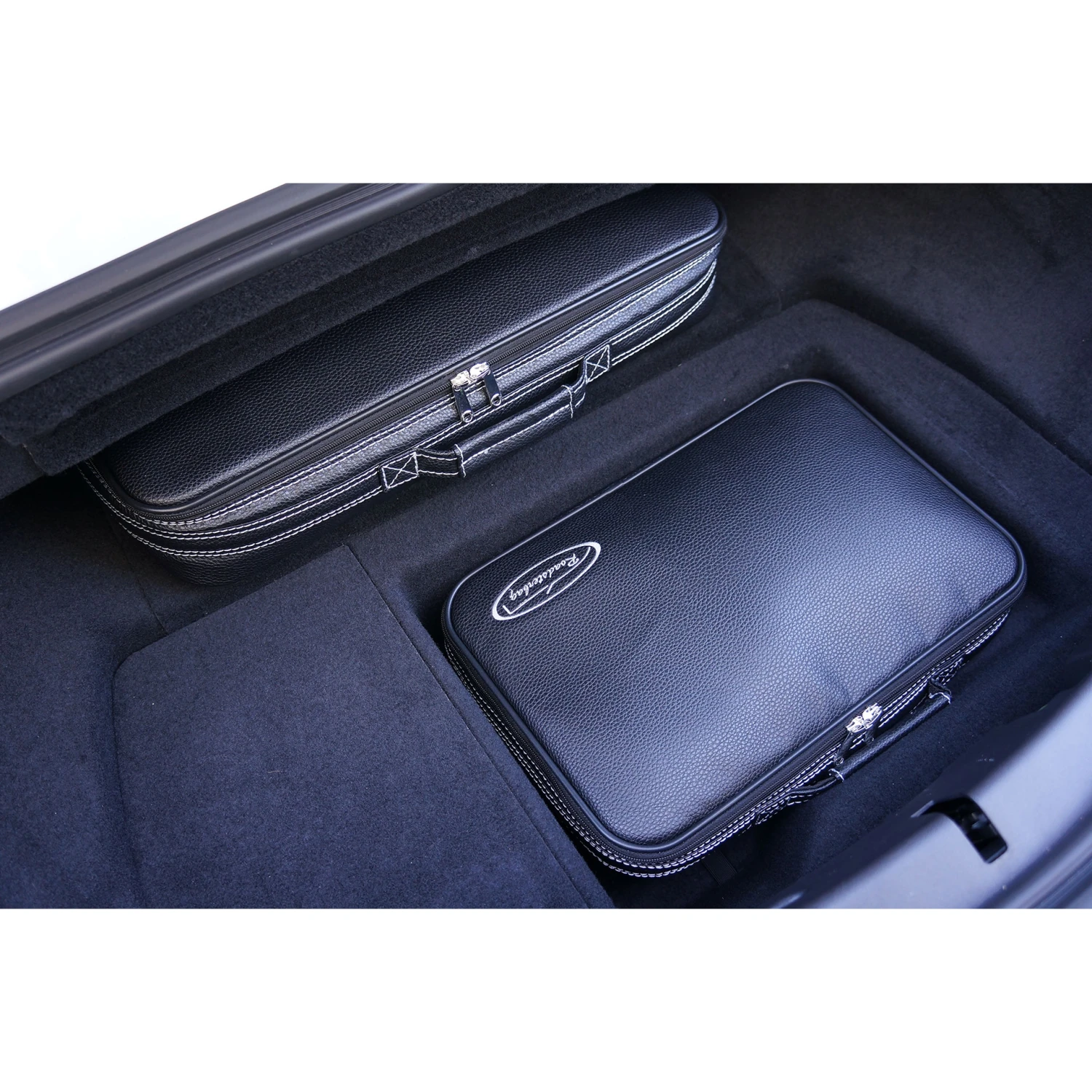 Jaguar F-Type (EU) Cabrio Bis 5/2016 - 4tlg. Kofferset Kofferraum - Silbergraue Naht/Futter Grau 6 Jaguar F-Type (EU) Cabrio Bis 5/2016 - 4tlg. Kofferset Kofferraum - Silbergraue Naht/Futter Grau – Bild 4