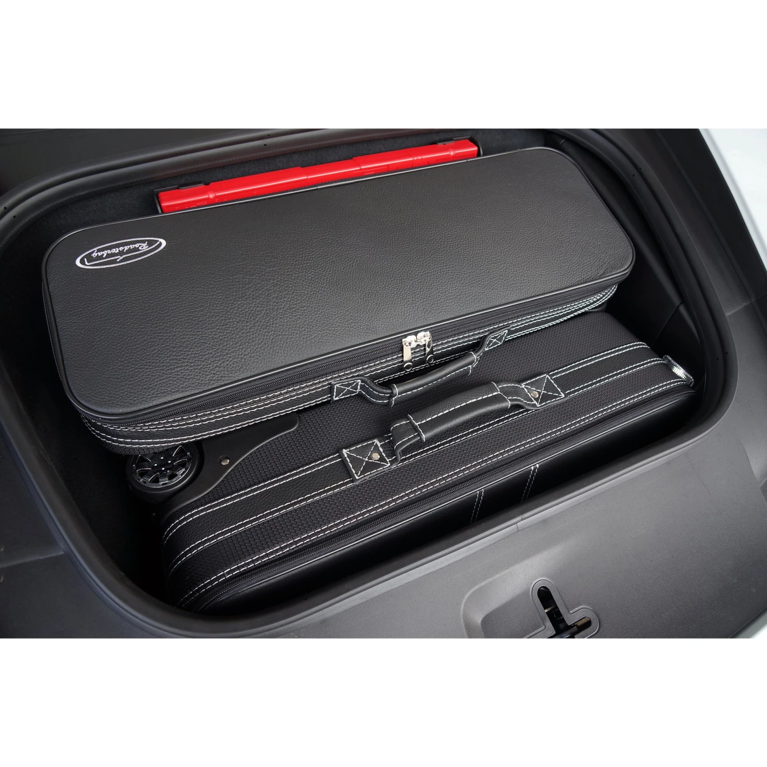Kofferset Mit 2 Rollen Porsche Boxster (981+982) Front 103 Liter 3-tlg. 3 Kofferset Mit 2 Rollen Porsche Boxster (981+982) Front 103 Liter 3-tlg.